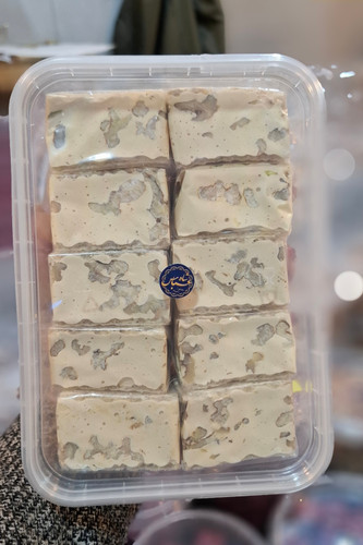 نوقا گردویی ویژه با شیره انگور